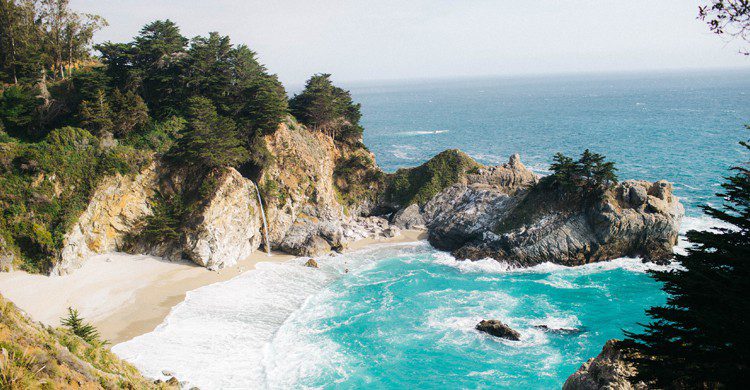 plage vierge d'Ibiza en Espagne