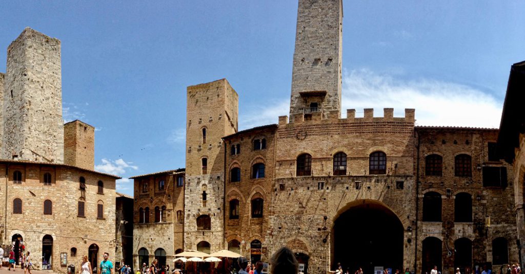 2. San Gimignano