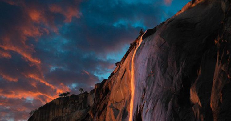 La Cascade de feu à Yosemite