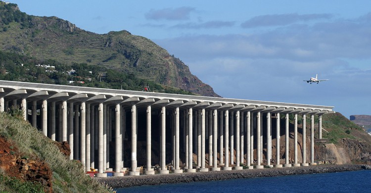 Aéroport de Madère, Espagne