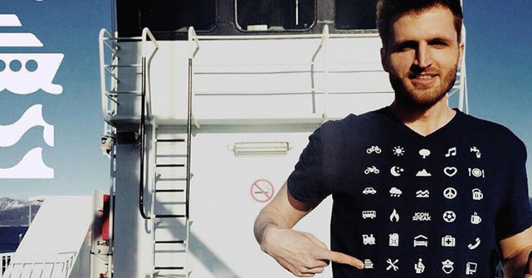 Le T-shirt pour voyager autour du Monde juste en parlant français !