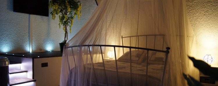 Chambre avec Jaccuzzi - Marseille