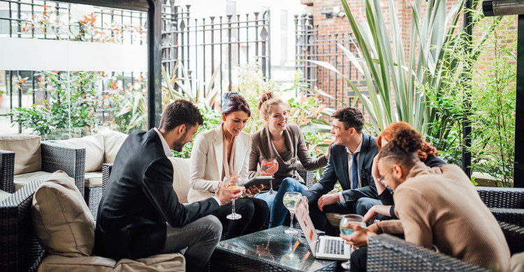 Groupe d'amis (Istock)