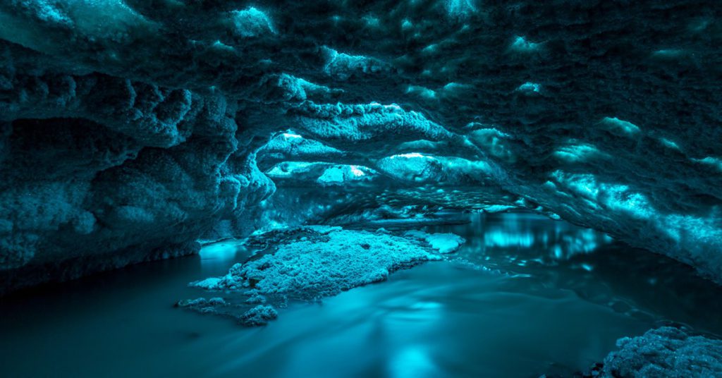 7. La grotte de glace de Mendenhall