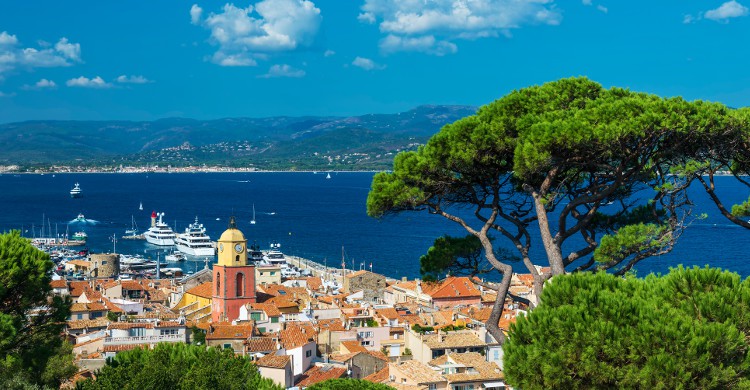 Saint-Tropez est encore une valeur sûre pour les célébrités du monde entier - Istock