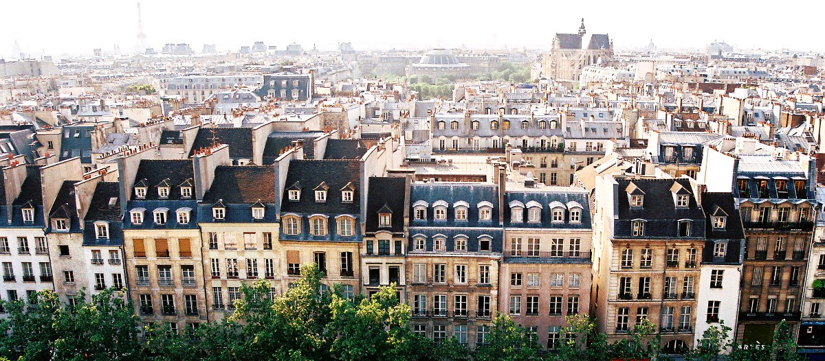 Paris Paris n'est pas le premier marché d'Airbnb pour rien ! La capitale recèle de locations particulièrement classes comme ce loft du 10ème arrondissement. Un ancien site industriel réhabilité en logement clair, spacieux, moderne et ultra confortable. Un loft qui permet d'accueillir jusqu'à 11 personnes en plein Paris.