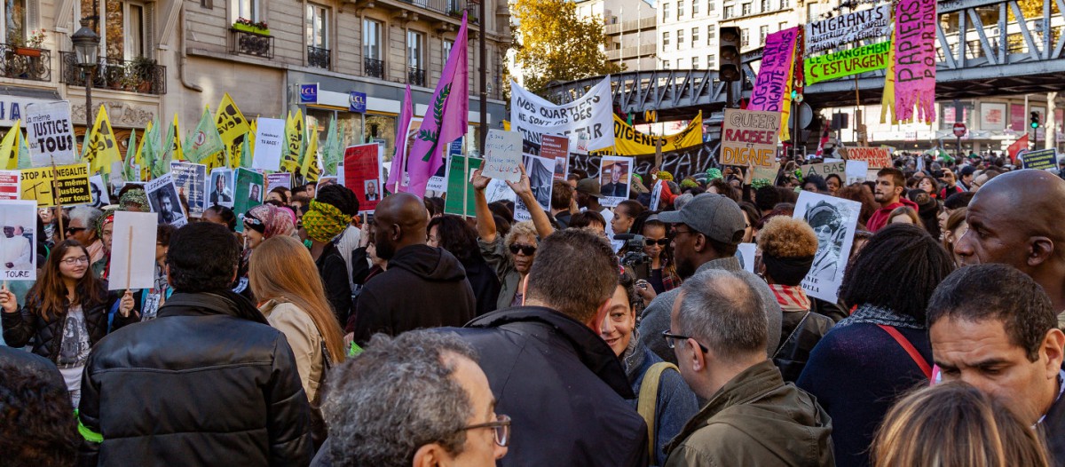 D'où vient l'expression "faire grève" ?