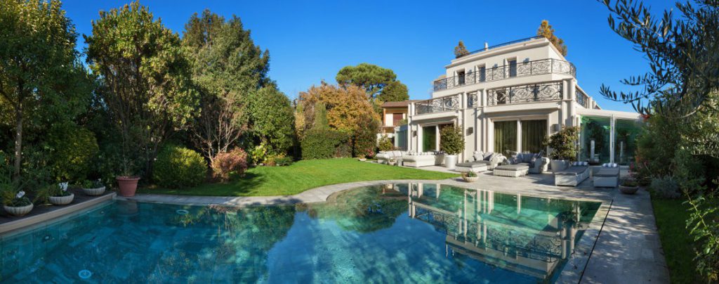 Sigue leyendo Les plus belles villas à louer en France sur Airbnb