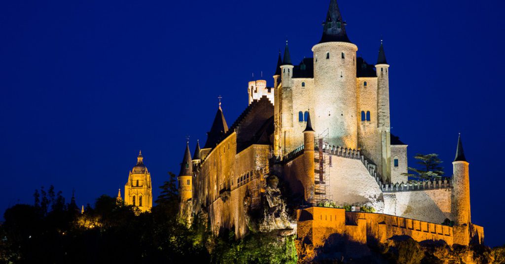 Sigue leyendo Les 8 châteaux sensationnels qui ont inspiré Disney