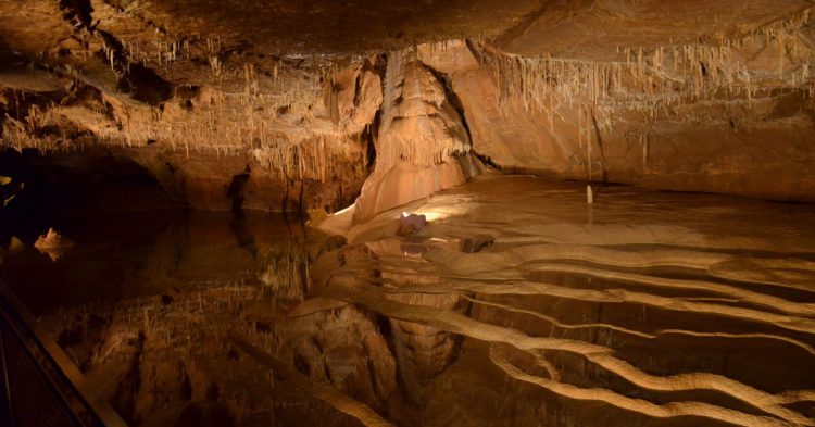 Grotte Lacave (Nicolas Oiszewski - Flickr)