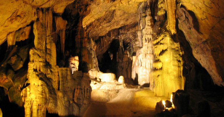 Grotte d'Osselle (Wikimédia commons - Flickr )