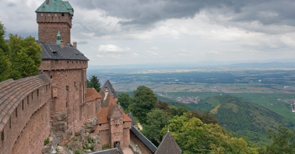 5. Le Haut-Koenigsbourg : château magique en Alsace