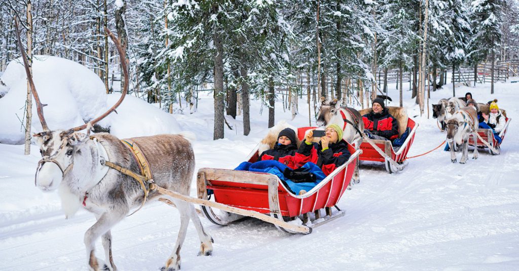 2. Partir au pays du Père Noël en Laponie