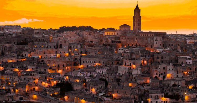 Matera (Unsplash)