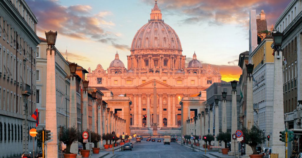 4. La basilique Saint-Pierre, au Vatican en Italie