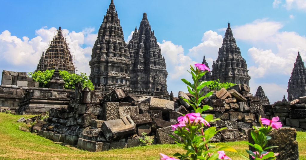 7. Les temples de Prambanan, en Indonésie