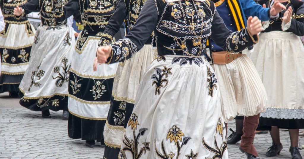 Sigue leyendo Les 5 plus beaux costumes traditionnels des provinces de France